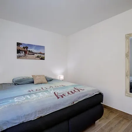 Elegant And Contemporary In Puerto Alto,